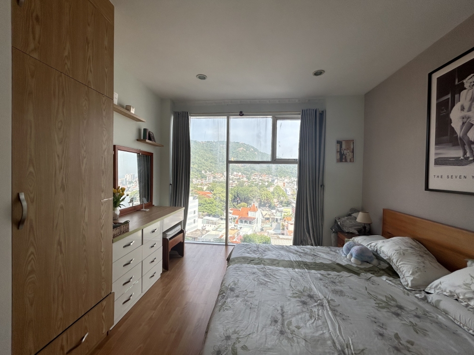 CẦN BÁN CĂN HỘ 2 PN, 105M2, FULL NỘI THẤT HIỆN ĐẠI TẠI  CHUNG CƯ SILVER SEA, 47 BA CU VŨNG TÀU