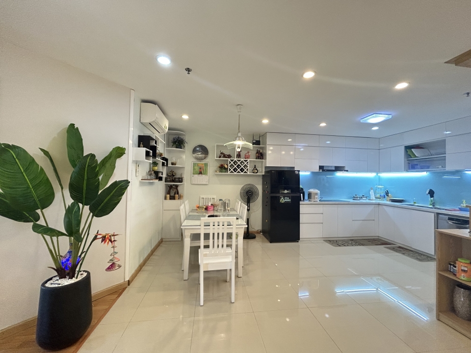CẦN BÁN CĂN HỘ 2 PN, 105M2, FULL NỘI THẤT HIỆN ĐẠI TẠI  CHUNG CƯ SILVER SEA, 47 BA CU VŨNG TÀU