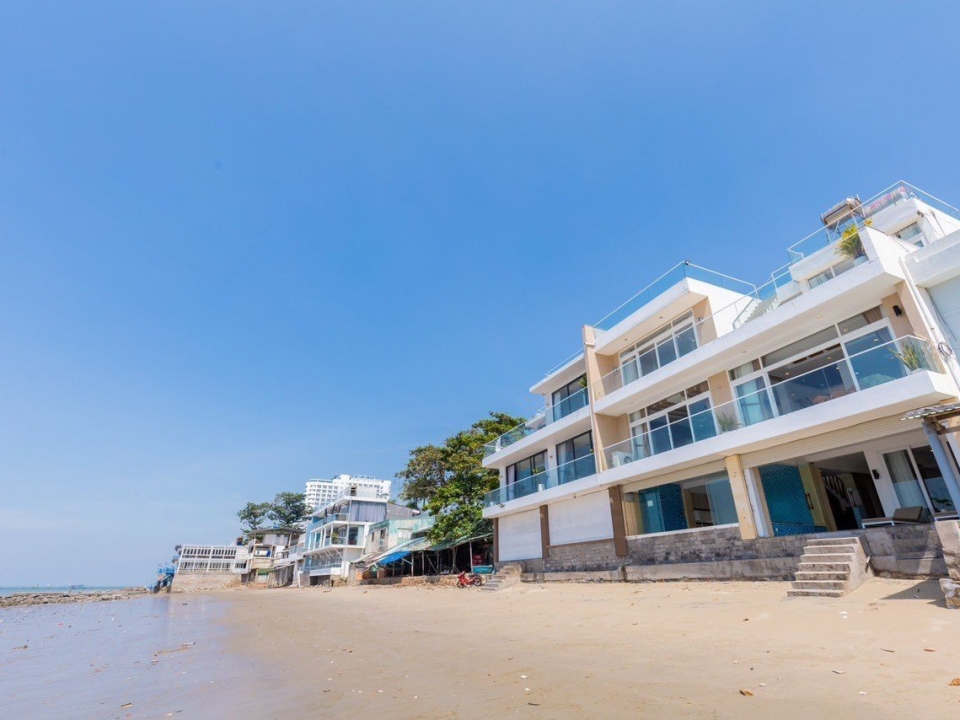 Cho thuê Ruby Villa RL01 - Beach front
