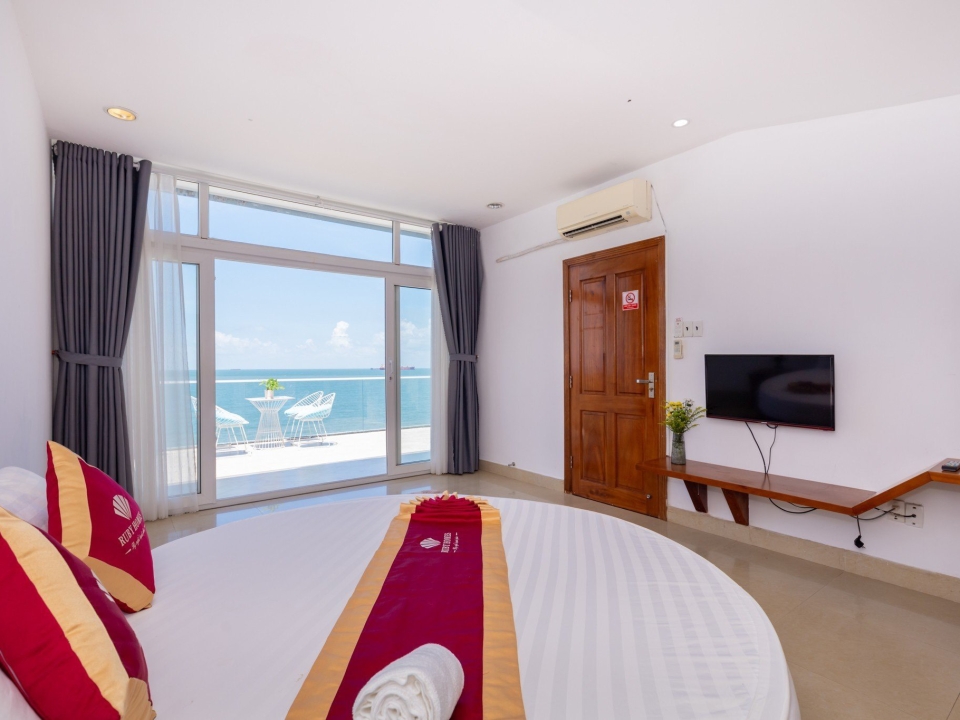 Cho thuê Ruby Villa RL01 - Beach front