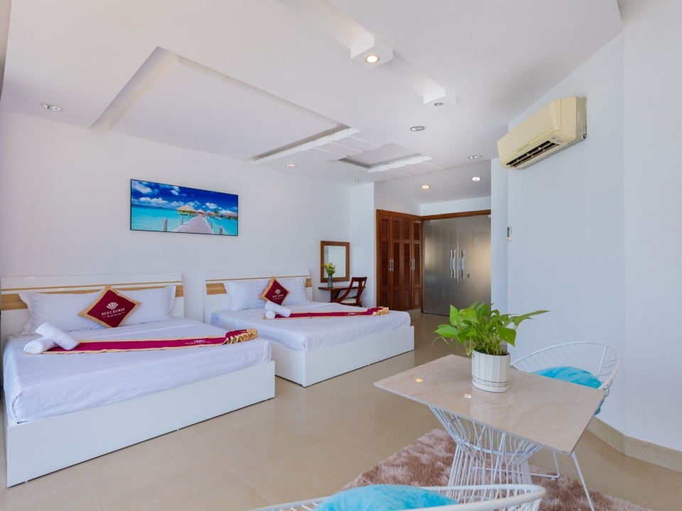 Cho thuê Ruby Villa RL01 - Beach front
