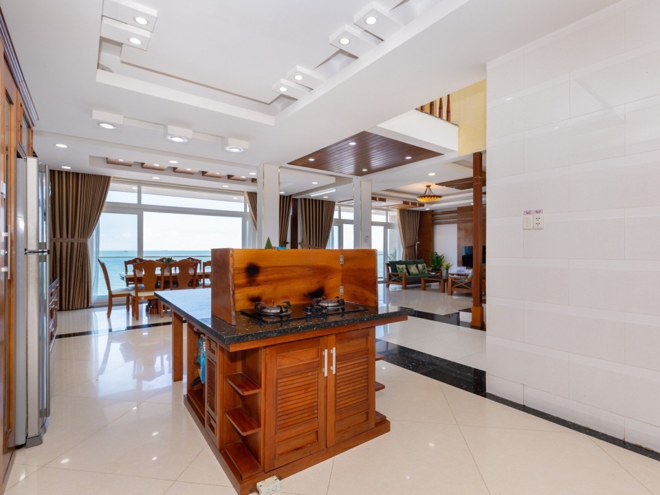 Cho thuê Ruby Villa RL01 - Beach front