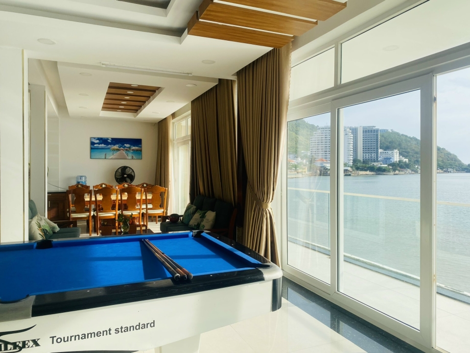 Cho thuê Ruby Villa RL01 - Beach front