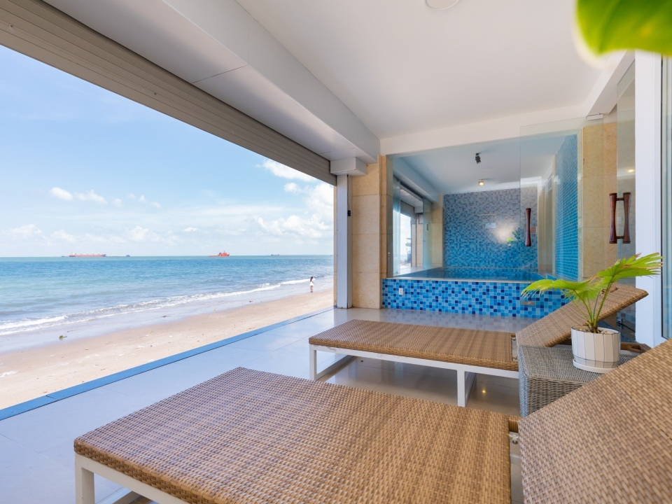 Cho thuê Ruby Villa RL01 - Beach front