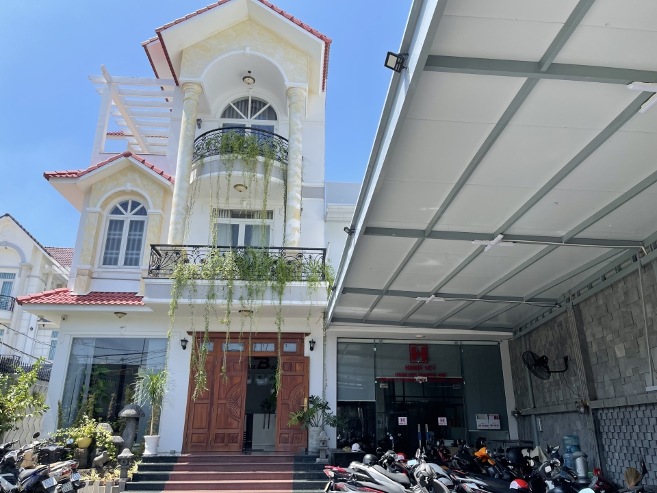CHO THUÊ TÒA NHÀ MẶT TIỀN ĐƯỜNG 30/4, TP VŨNG TÀU. LH: 0908209586
